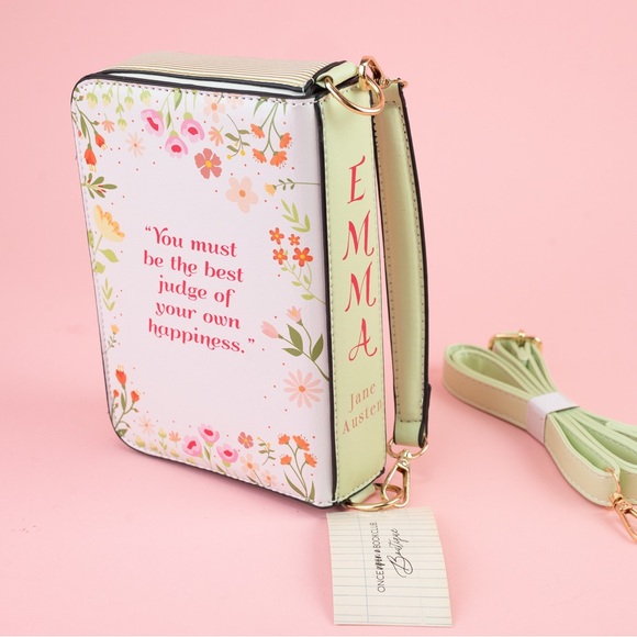 Book Purse - Emma ⭐️NWT⭐️ includes Custom Box - Picture 9 of 9